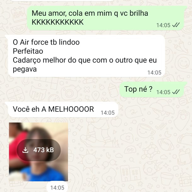 Conversa de WhatsApp de cliente elogiando o Air Force da Wander Tênis: "O Air force tb lindoo Perfeitao... Você eh A MELHOOOOR"